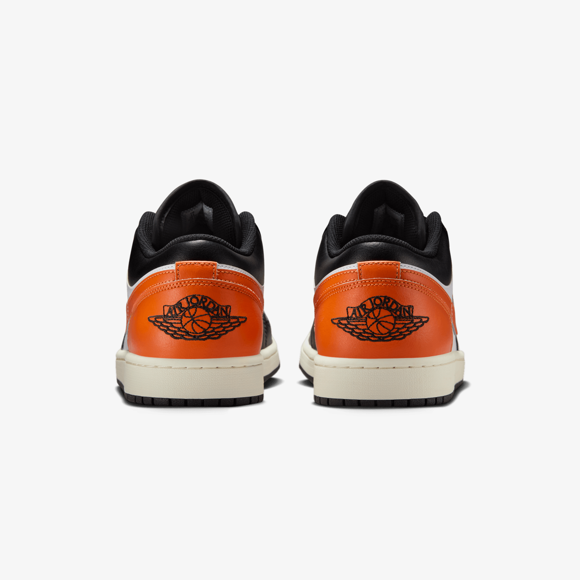 JORDAN | AIR JORDAN 1 LOW { BLACK/STARFISH-WHITE-SAIL