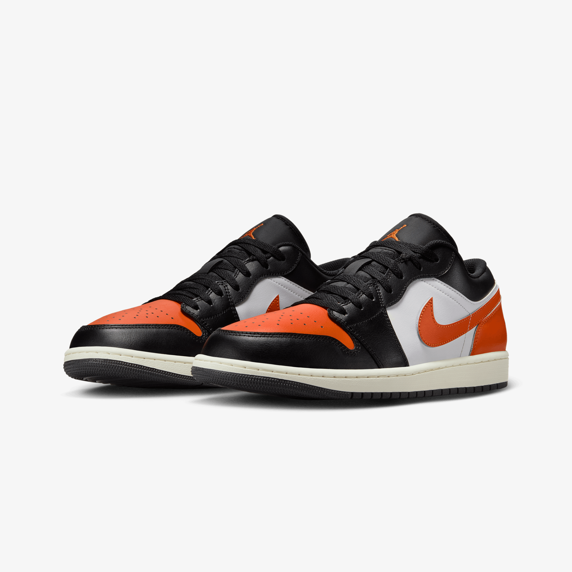 JORDAN | AIR JORDAN 1 LOW { BLACK/STARFISH-WHITE-SAIL