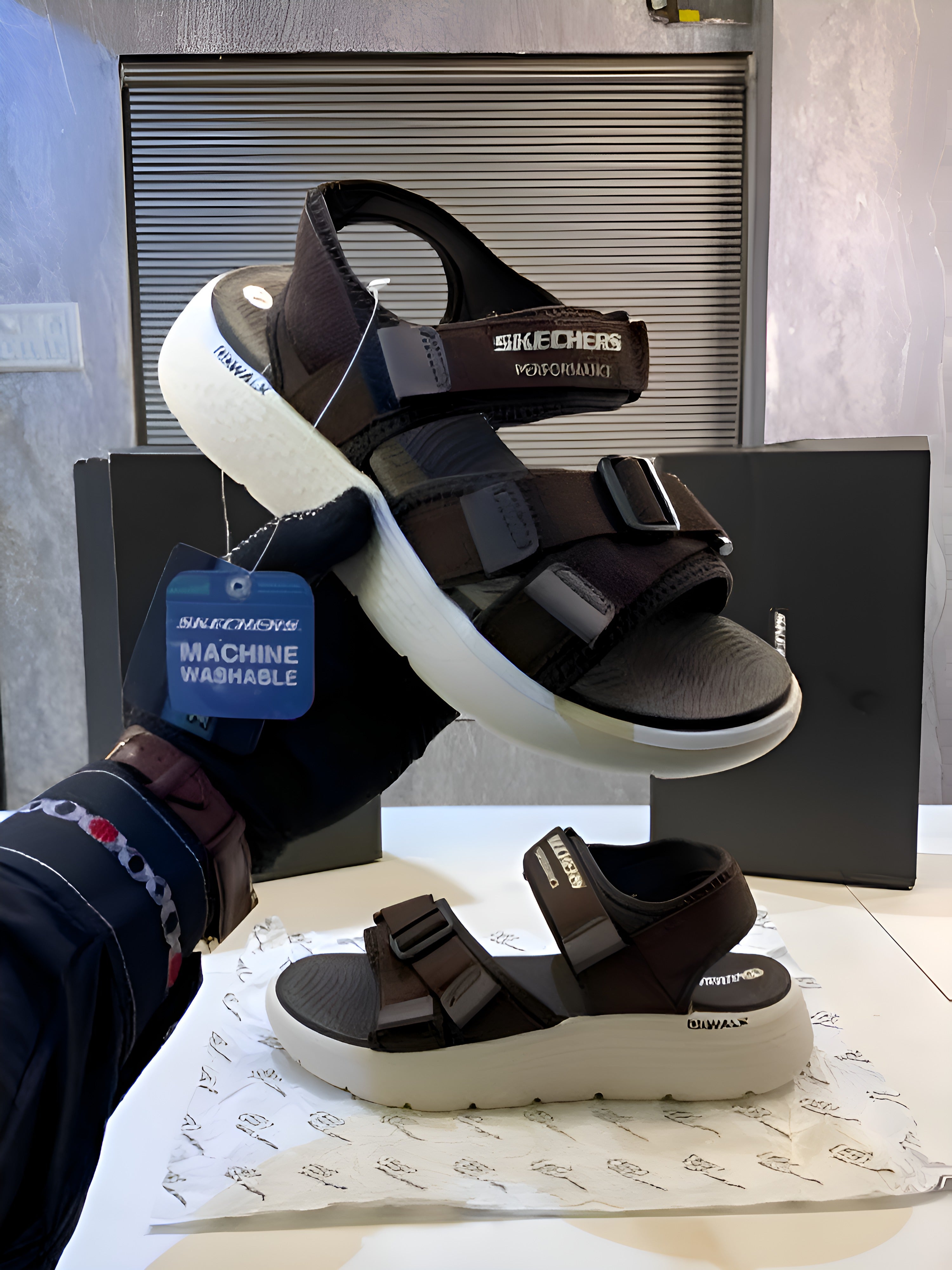 Skechers Go Walk brown white Premium Sandal