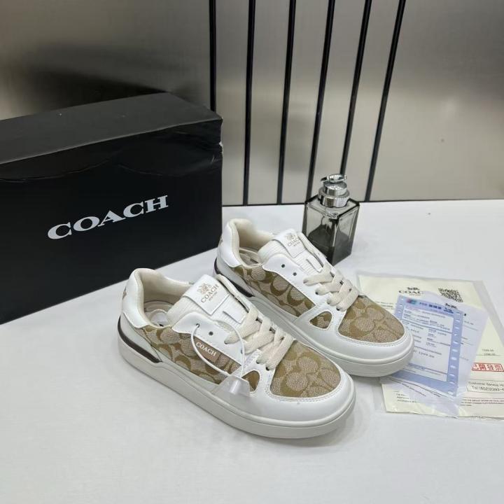 WMN Coach Clip Court Sneaker White signature canvas