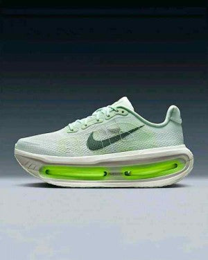 Nikee Vomero Premium Barely Green Volt 990