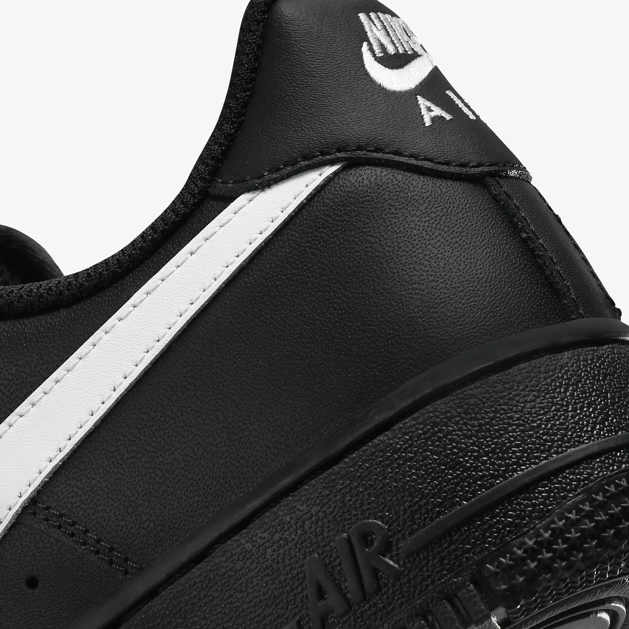 NIKE | AIR FORCE 1 '07 { BLACK/WHITE-BLACK