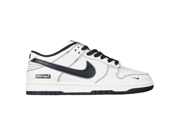 Supreme X Nik_E Sb Dunk Low