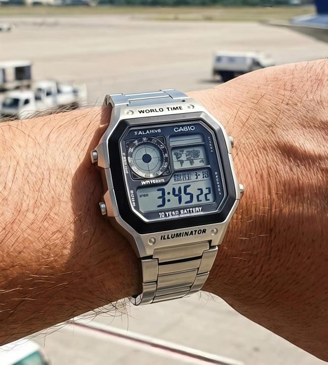 Casio illuminator AE 1200 WHD